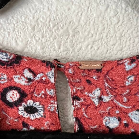 Free People Some Like It Floral Print Womens Plunging V Neck Jumpsuit Romper 4 - Picture 8 of 15